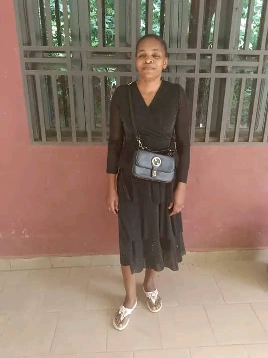 Sis Liliane came to the Lord through the radio broadcast.